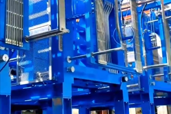 2.5m fully automatic vacuum forming machine