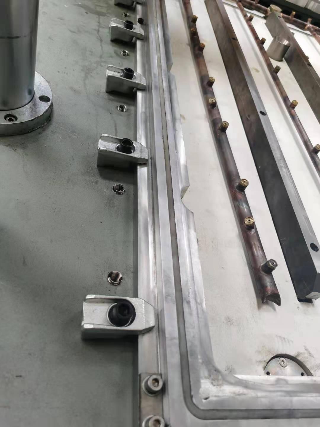 New type Quick mold changing machine (2).png