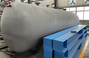 Compressed Air Tank with Polystyrene Mould for Industrial Use