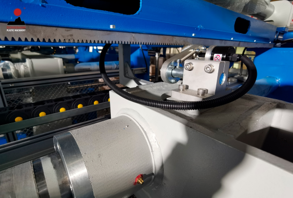 EPP Automatic Shape Molding Machine (46).png